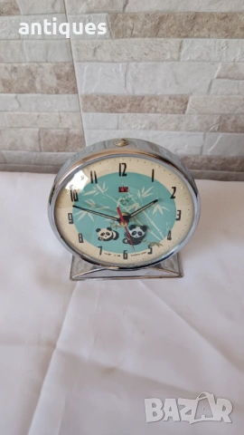 Стар часовник / будилник - Diamand - Панди - 1970г., снимка 6 - Антикварни и старинни предмети - 53796534