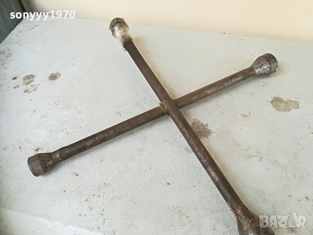 GERMANY-ЯК КЛЮЧ ЗА ГУМИ 0404222009, снимка 3 - Аксесоари и консумативи - 36344976