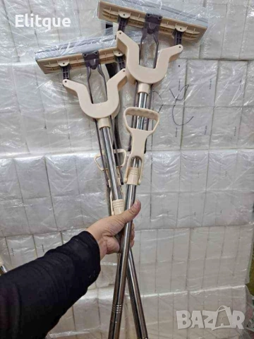 Домакински моп с телескопична дръжка с функция за изтискване на водата 