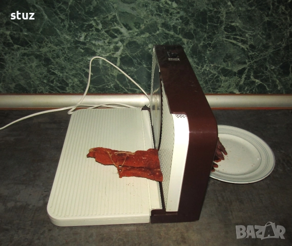 Електрическа машина Krups, за рязане на колбаси, хляб, зеленчуци, сирена, снимка 8 - Кухненски роботи - 52793246