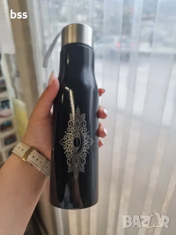Гравирана метална бутилка 