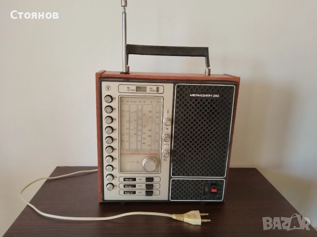 Радио тразистори ITT Schaub-Lorenz,SONY,VEF 221, РУСЪ М-310,МЕРИДИАН 210 СССР, снимка 2 - Радиокасетофони, транзистори - 42019316