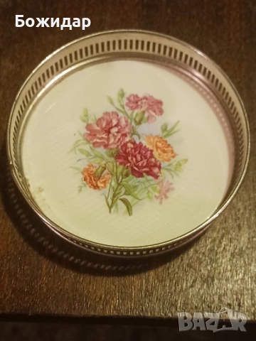 Порцеланена поставка за чаша. Чехословакия.50те.г.