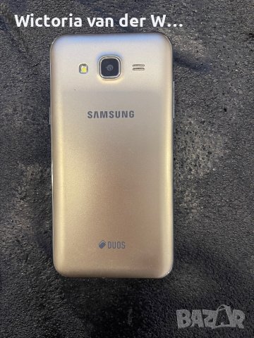 Samsung J500 златен, със счупен дисплей за части, снимка 2 - Резервни части за телефони - 40721559