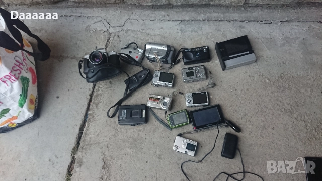 Фотоапарати , снимка 2 - Фотоапарати - 51922527