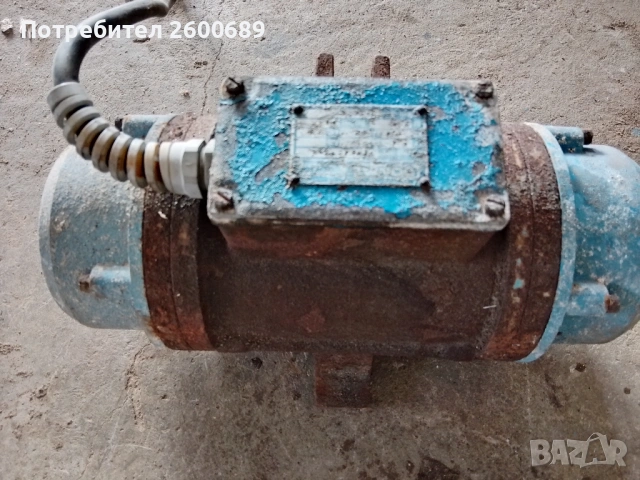 Вибромотор, снимка 2 - Други машини и части - 53139202