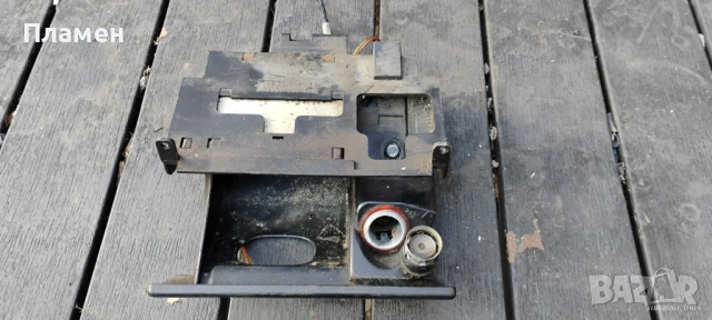 Пепелник със запалка за Audi 80 B3, снимка 4 - Части - 53761236