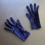 Къси дамски елегантни ръкавици от син плюш 8647, снимка 2