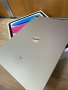 iPad 10th gen 64GB Wi-Fi + подарък, снимка 2