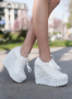 Обувки на платформа - бели - 710-11