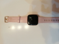 Смарт часовник Fitbit pay, снимка 1 - Смарт гривни - 44517578