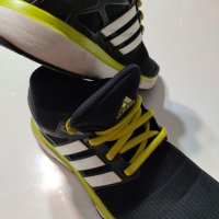 Маратонки Adidas , снимка 2 - Спортни обувки - 40337453