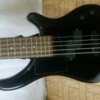 Продавам бас 5 струнна китара"Hohner" , снимка 3 - Струнни инструменти - 40250994