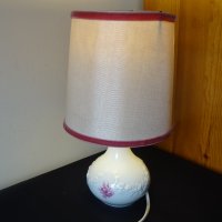 Стара уникална порцеланова настолна лампа, снимка 2 - Настолни лампи - 41229392