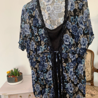 Дамска блуза в размер ХЛ, снимка 2 - Тениски - 44670465