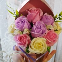Сърце с девет ароматни сапунени рози, снимка 1 - Подаръци за жени - 37911601