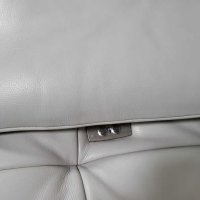Перлено бял кожен ъглов диван "ARTEMIS" с електрически облегалки, снимка 12 - Дивани и мека мебел - 42541310