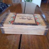 Стара дървена кутия,несесер Български Войн, снимка 4 - Антикварни и старинни предмети - 39674826