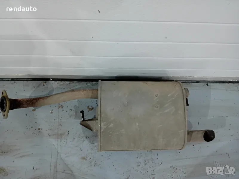 Задно гърне Toyota corolla verso 1 3zz 2001-2003, снимка 1