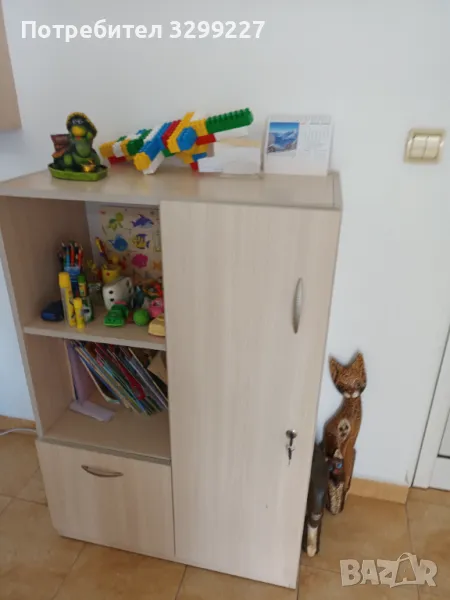 Светъл офис шкаф, снимка 1