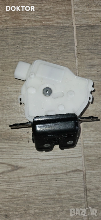 Задна чистачка с механизъм-Auris, снимка 1