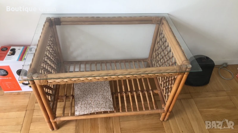 Ратанова маса със стъклен плот, снимка 1