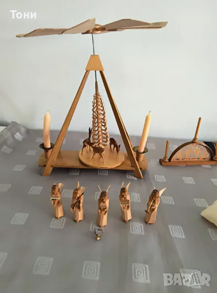 Винтидж Коледна пирамида Carousel Original Erzgebirge Expertic Hergestellt IN DER DDR, снимка 1