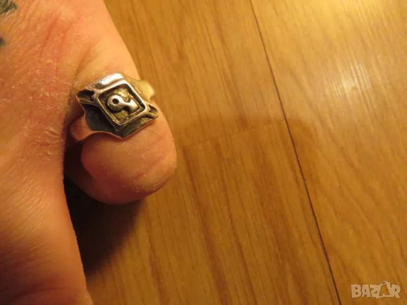 Старинен красив  мъжки сребърен пръстен с мъжкия символ - покажи че си мъжкар сребро, снимка 1