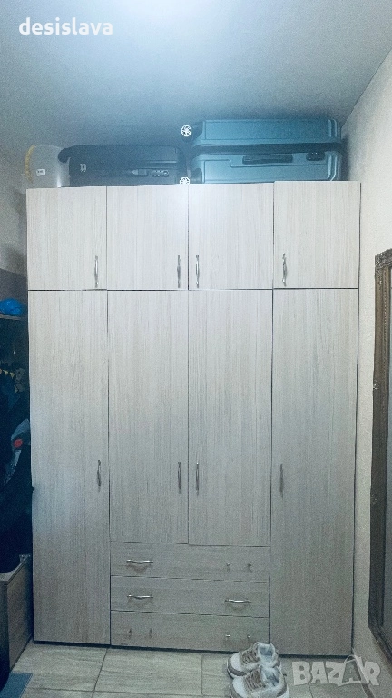 Четирикрилен гардероб, снимка 1