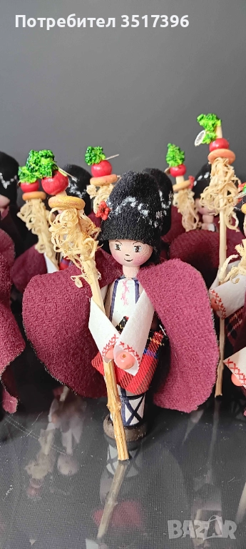 Сурвакар със стъргана дрянова сурвакница - дървена кукла с национална носия - Сурвакари, снимка 1