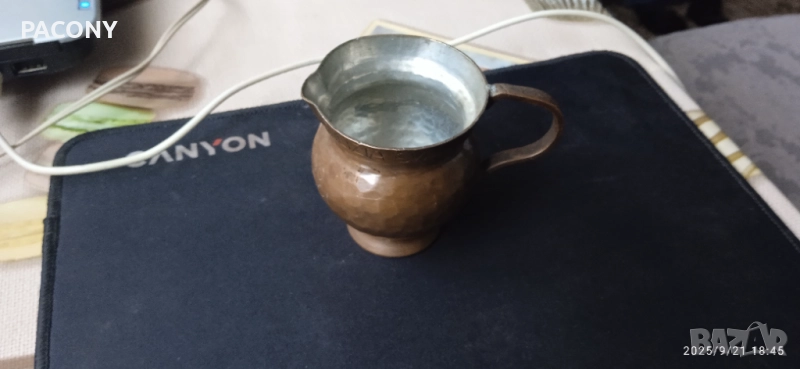 кована медна каничка   / кана калайдисана  1961г  - Italy, снимка 1