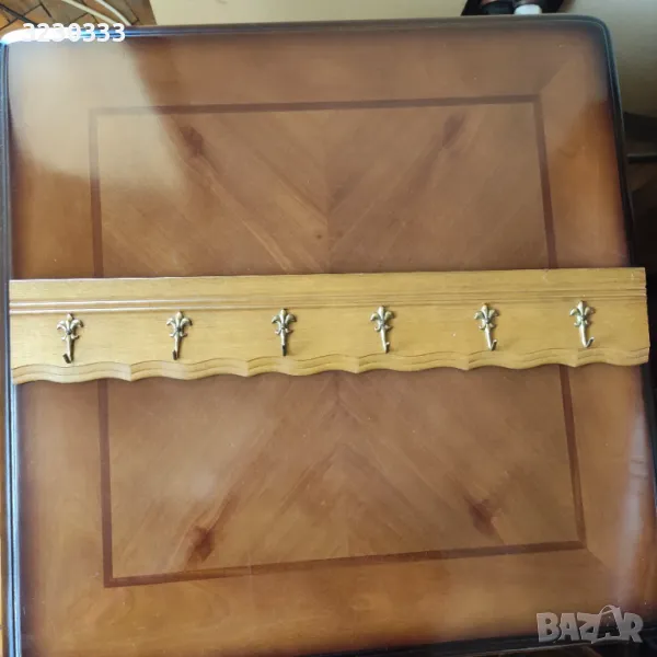 Дървена закачалка , снимка 1