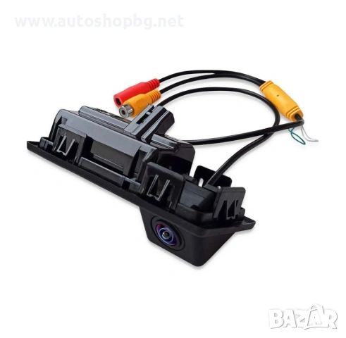 Универсална камера за задно виждане – Audi / Volkswagen / Skoda (2016–2018), снимка 4 - Аксесоари и консумативи - 53644568