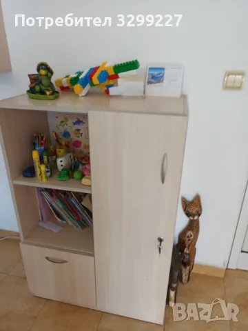 Светъл офис шкаф, снимка 1