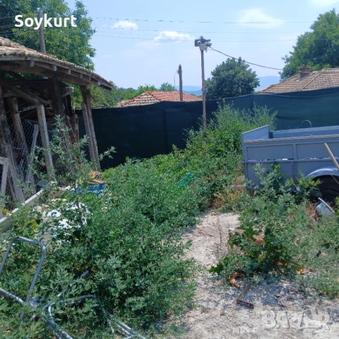 2 имота в един двор  1300М2 с 2 Оранжерии По 150м2 общо 300м2 , снимка 11 - Парцели - 50916749