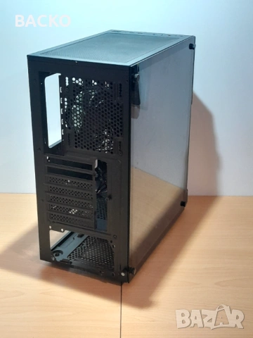 Компютърна кутия MEGAPORT, снимка 4 - Захранвания и кутии - 53061096