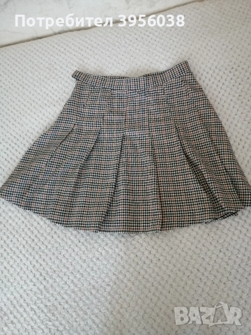 Плисирана пола размер XS, обличана е два пъти , снимка 2 - Поли - 53627098