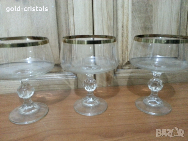 Ретро кристални чаши, снимка 1 - Антикварни и старинни предмети - 36200836