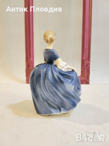 Колекционерска фигура Royal Doulton – “Hilary” (HN 2335), снимка 3 - Колекции - 52737156