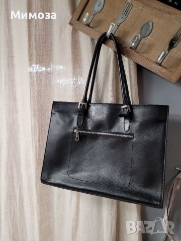 Естествена кожа, черна твърда чанта от ФЛОРЕНЦИЯ , снимка 1 - Чанти - 41395285