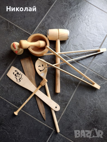 Дървени бастуни, шпатули, точилки, лъжици, солници, щипки и др.