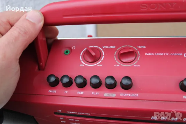 Радио касетофон ''Sony'', снимка 8 - Радиокасетофони, транзистори - 48252225