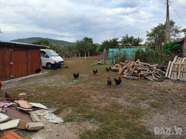 Дворно място в село Лозен без ток и вода. , снимка 2 - Парцели - 51920961