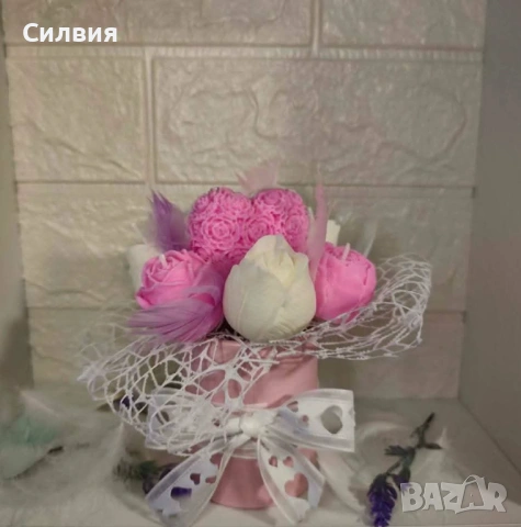 Восъчни букети , снимка 2 - Декорация за дома - 53354213