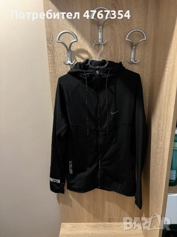 Дамско горнище Nike, снимка 2 - Суичъри - 53857295