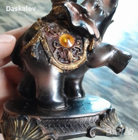 Продавам декоративен свещник слонче, снимка 4 - Декорация за дома - 41345866
