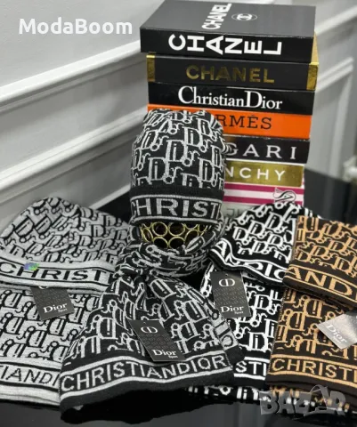 Christian Dior дамски комплекти шапка + шал, снимка 5 - Шалове - 48510370