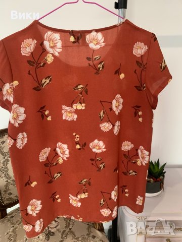 Дамска блуза в размер М, снимка 11 - Тениски - 44479336