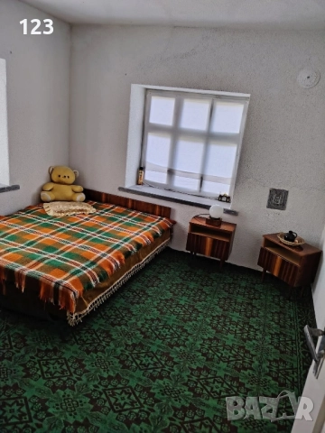 Продавам Къща на два етажа двор , снимка 3 - Къщи - 52493186