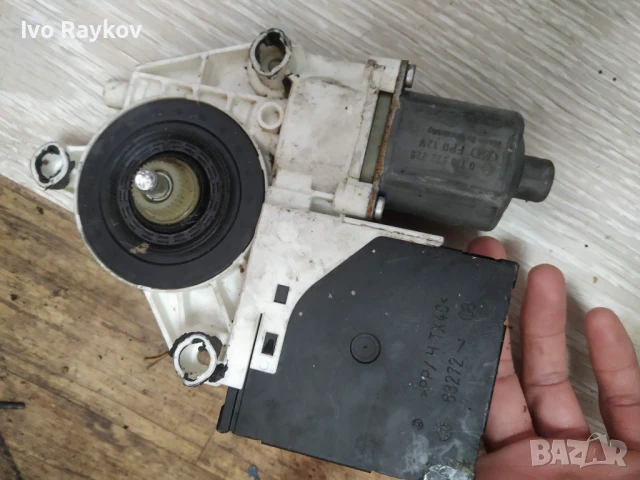Преден Ляв Стъклоповдигач Vw Golf 5 , JETTA MK , 1K0 959 793 C , 1K4 837 402 G , снимка 6 - Части - 51203247